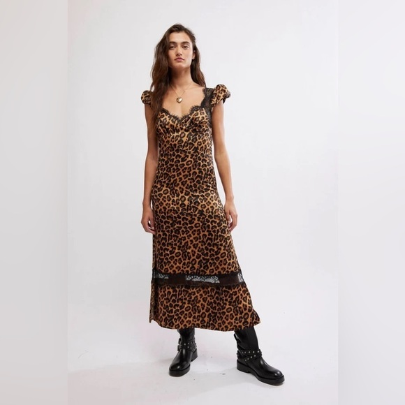 FREE PEOPLE NWT Foolish Heart Printed Midi Dress in Natural Combo XS - Picture 4 of 11